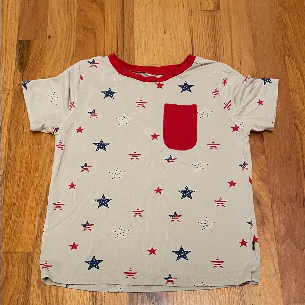 Kyte BABY Star Print T-Shirt with Red and Blue Accents